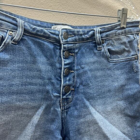 Kancan High Rise Button Fly 4” Inseam Shorts Denim Medium Wash Stretch - Picture 3 of 6